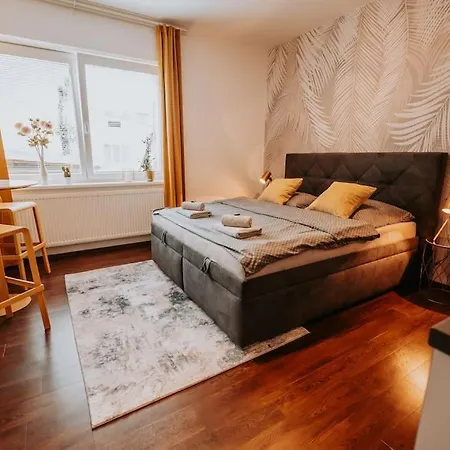 Appartement Design Studio, 400m From The Square Plzeň