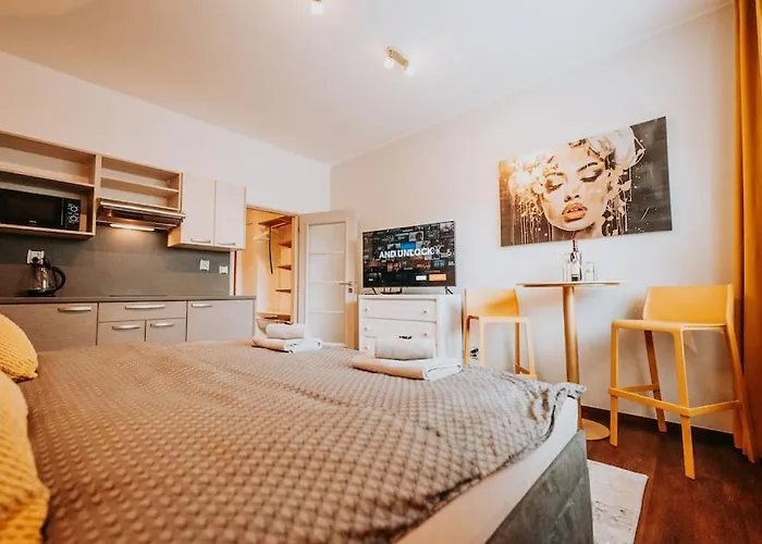 Design Studio, 400m From The Square Appartamento *